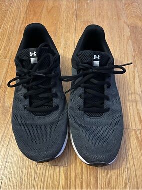 Under Armour Womens Black Running Shoes